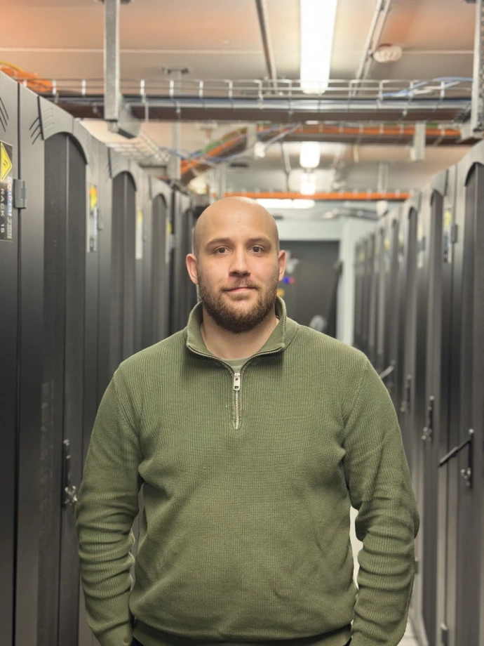 Cyriel Bovy dans un environnement informatique